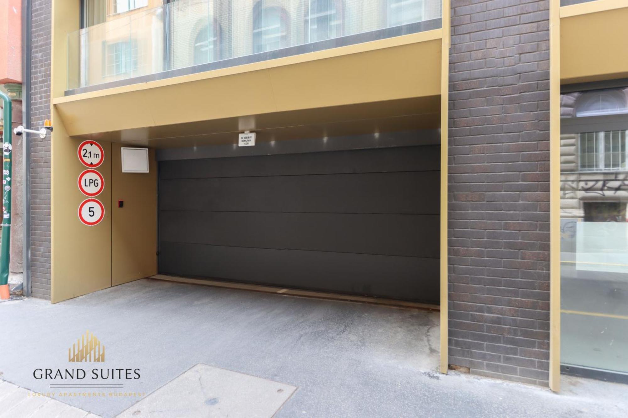 Grand Suites Central Budapest Eksteriør billede