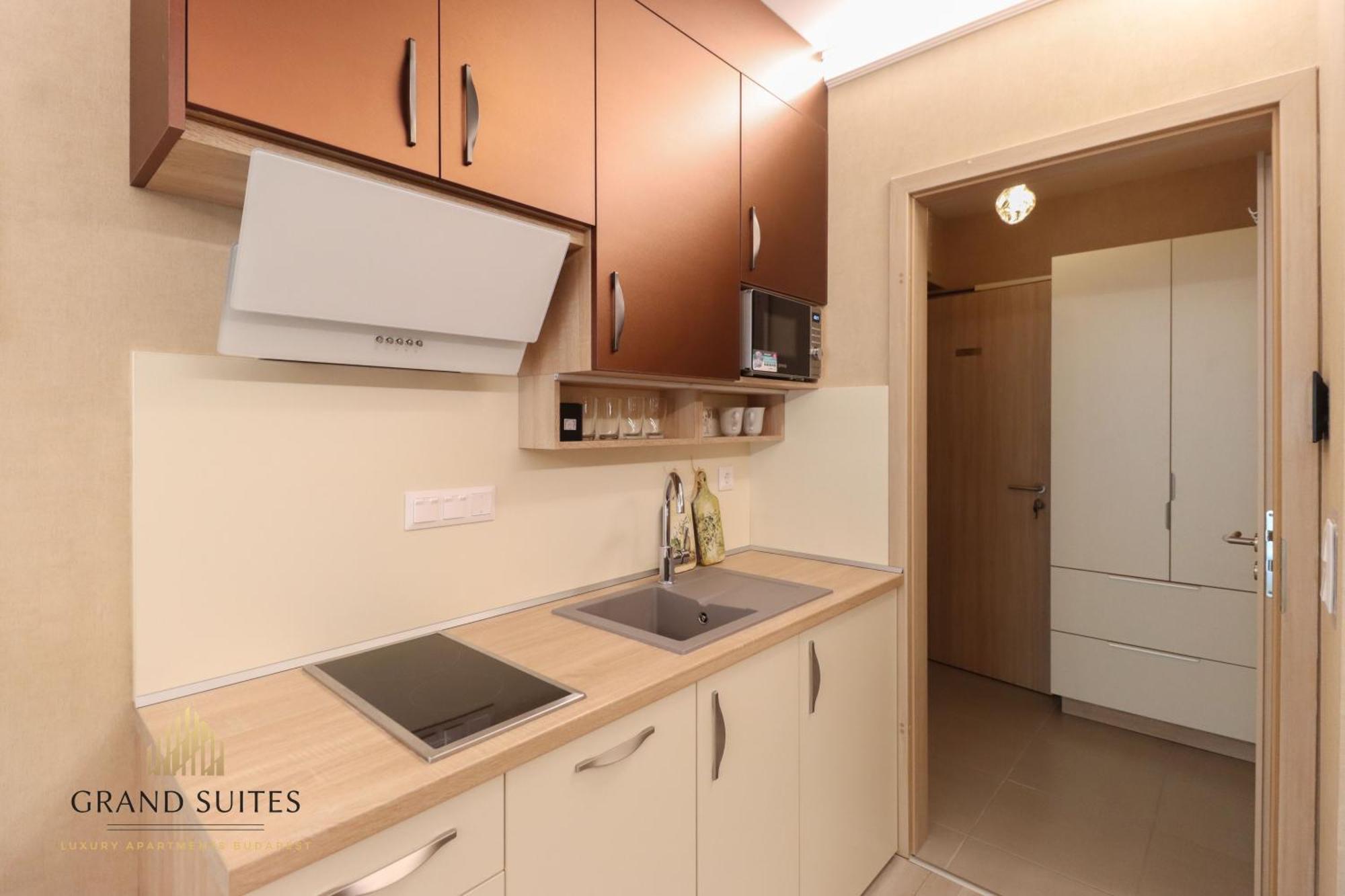Grand Suites Central Budapest Eksteriør billede