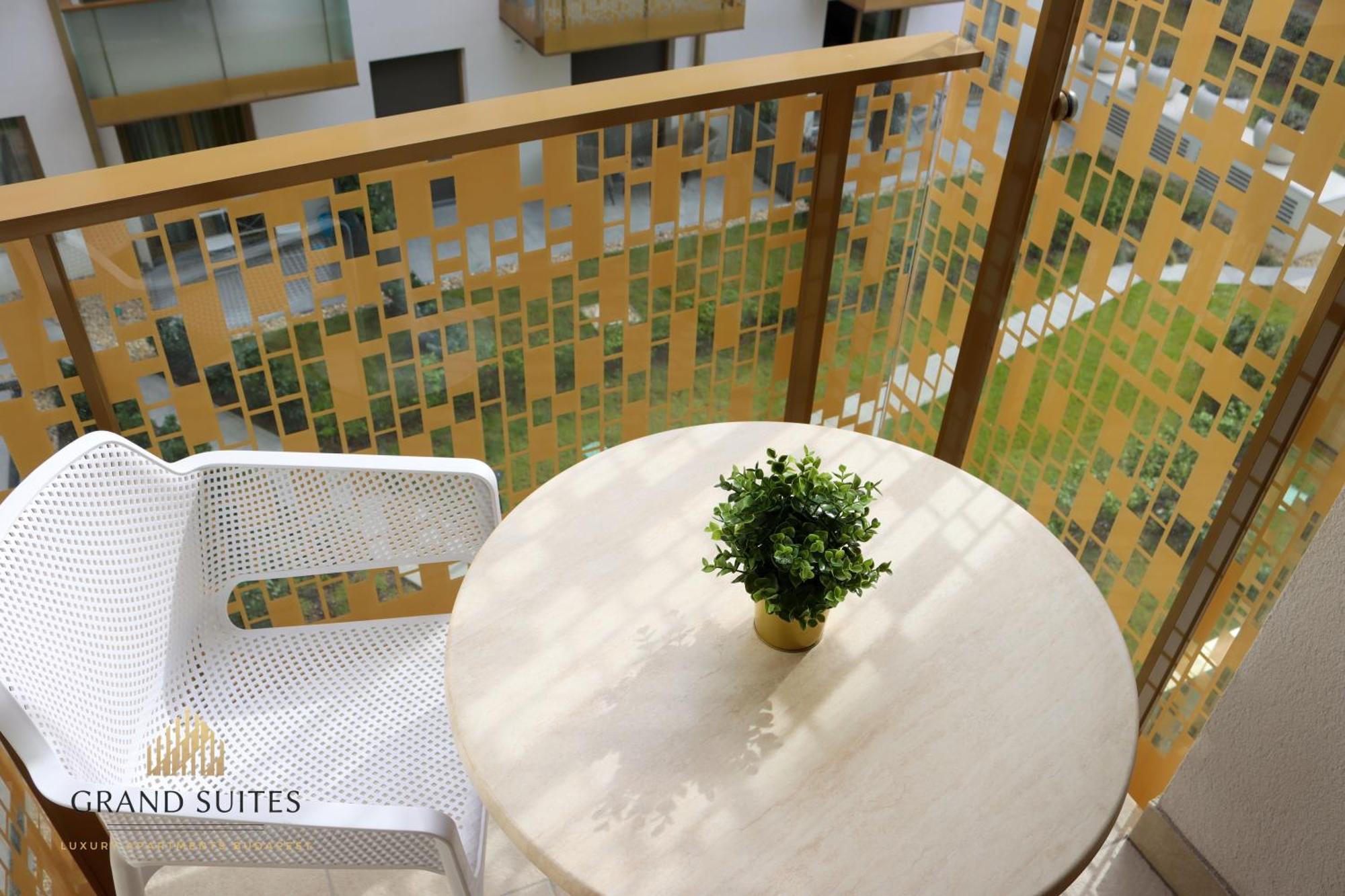 Grand Suites Central Budapest Eksteriør billede
